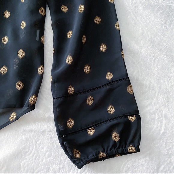 Lucky Brand Semi Sheer Gold Thread Embroidered Top - Picture 6 of 9